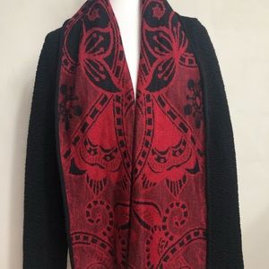 Baby alpaca Nwt cardigan black and red Peruvian